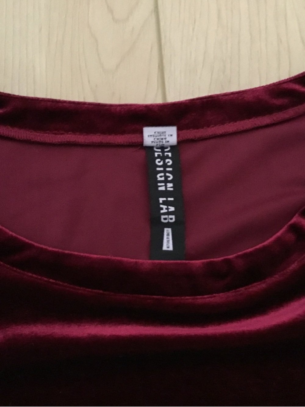 Design Lab Lord & Taylor Burgundy Velvet Crop Top